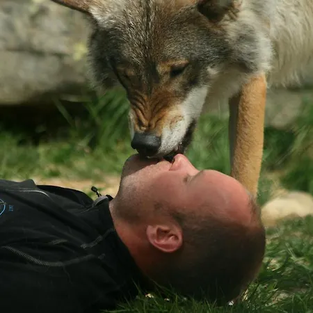 Langedrag Naturpark مزرعة للإقامة Tunhovd