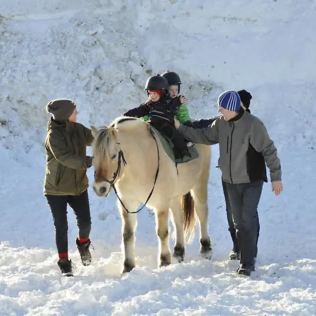 مزرعة للإقامة Langedrag Naturpark *